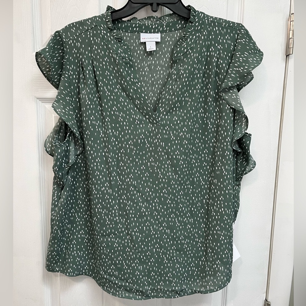 Liz Claiborne Safe Green Ruffle Sleeve Blouse. NWT Sz L